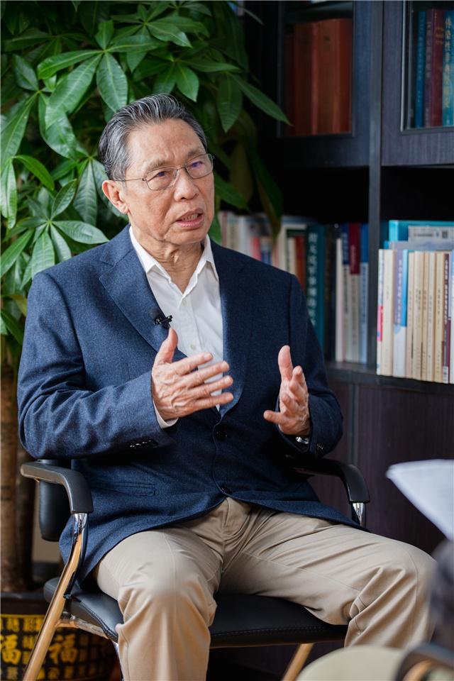 医学研究与教育 医学研究与教育